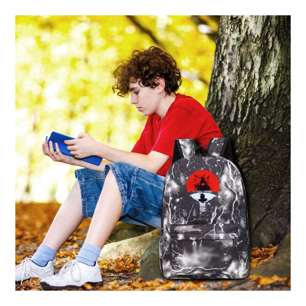Anime Jugendliche Tagesrucksack mit USB-Ladeanschluss und Kopfhöreranschluss
