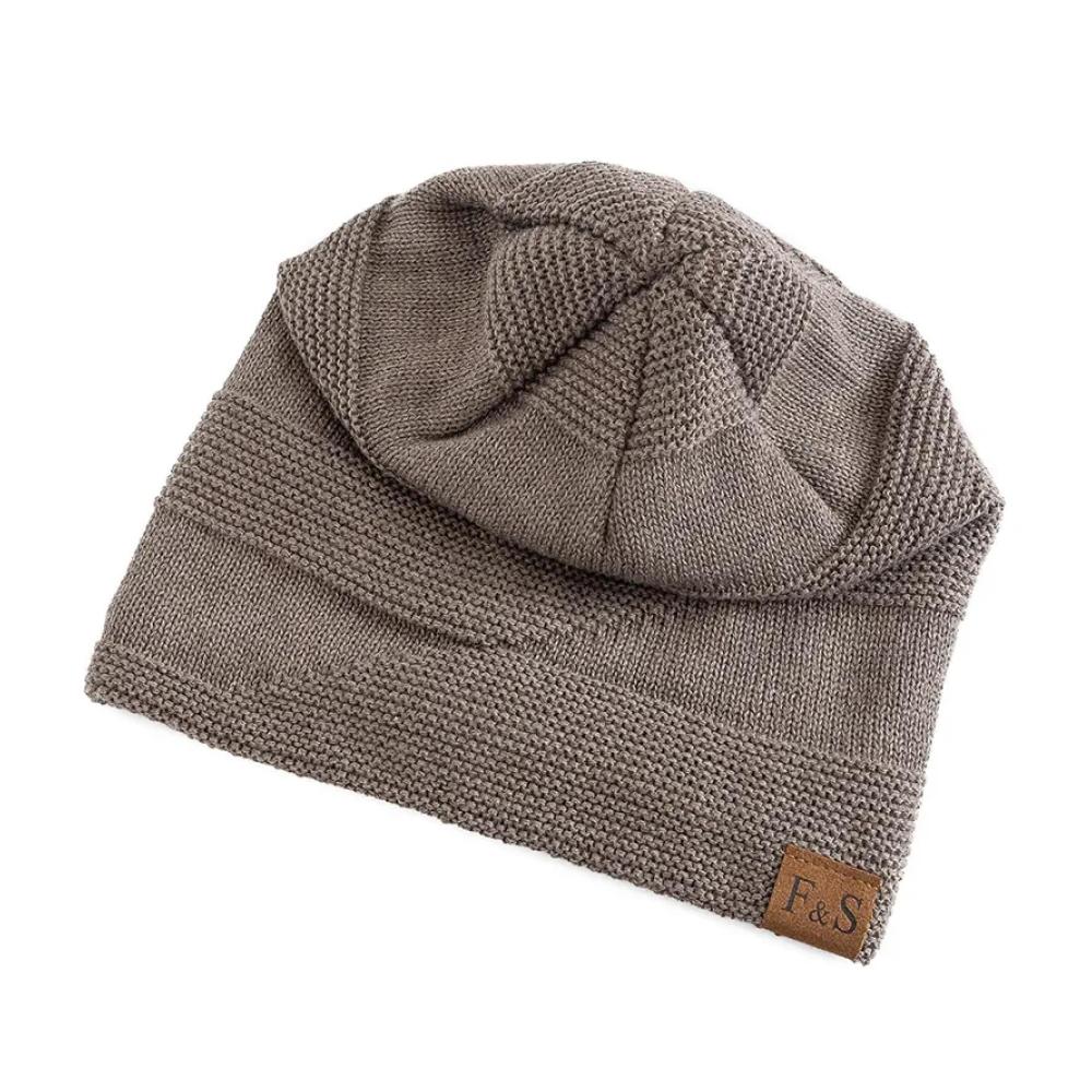 Winter Strickmütze Beanie für Damen und Herren - Warme gefütterte Hutmode mit lässigem Label perfekt für kalte Tage
