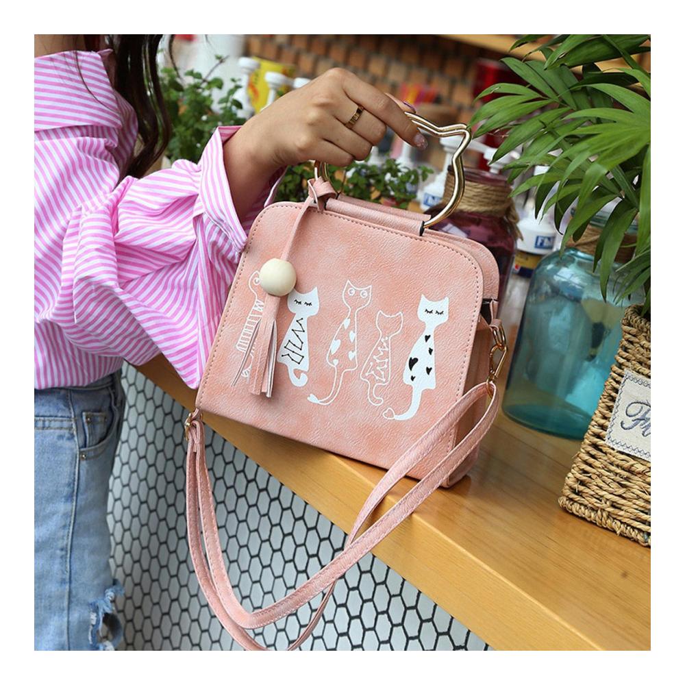 Katzenmuster Kulturtaschen Messenger Bag – Damen Handtasche mit Schultergurt und Quasten Kosmetiktasche im Tierdesign stilvolle Umhängetasche für Frauen trendige Modeaccessoires