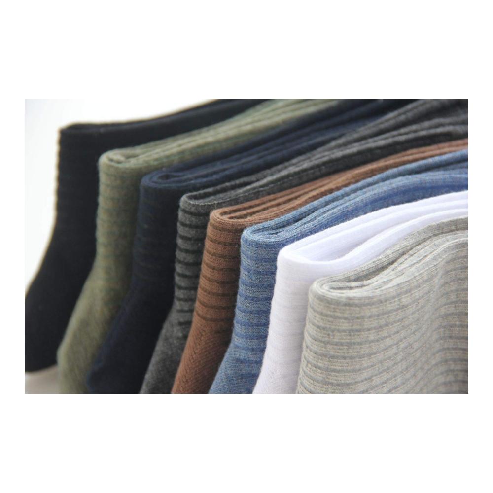 8 Paar Herrensocken Größe 39-44 Baumwollmischung für Komfort im Winter und Herbst - Atmungsaktive warme sportliche Pure-Farbe-Socken