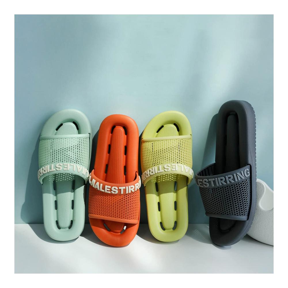 Dusch- & Badeschuhe mit rutschfesten Sohlen schnell trocknenden Drainage-Löchern ideal fürs Badezimmer - Sommer-Sandalen und Hausschuhe in Grün (Größe 35-36