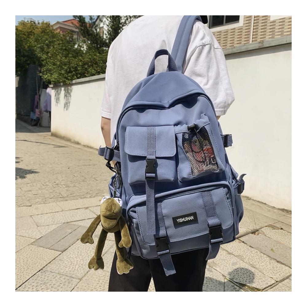 Cooler Damenrucksack Schwarzer Nylon-Tagesrucksack mit Anhänger idealer Schulrucksack und stylischer Koreanischer Begleiter
