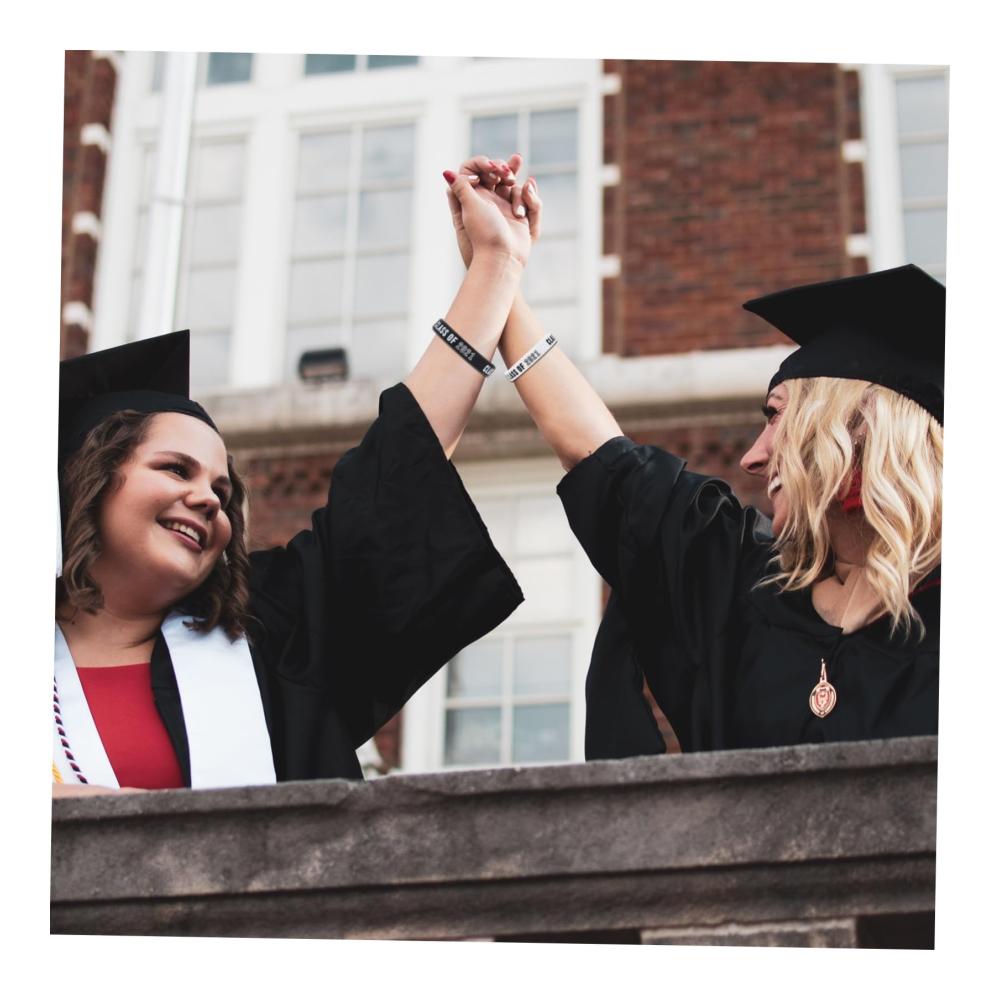 10 Stück Graduierungsarmbänder 2021 - Perfekte Abschlussgeschenke für Studenten - Silikonarmbänder im modischen Design