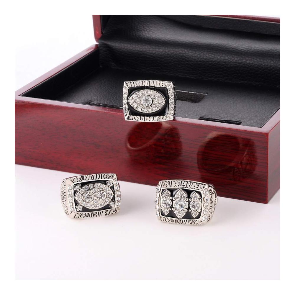 Herrenringe Set - Oakland Raiders Super Bowl Championship Replica Ringe (3 Stück) in Größe 11 mit Holzkiste Display