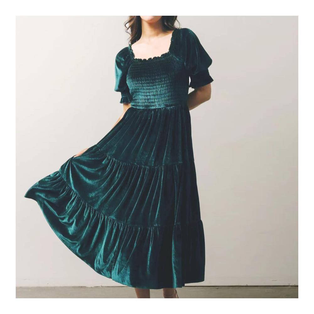 Damen Maxikleid mit quadratischem Ausschnitt und A-Linie elegantes gestuftes Herbst-Winter-Kleid hohe Taille schmale Passform